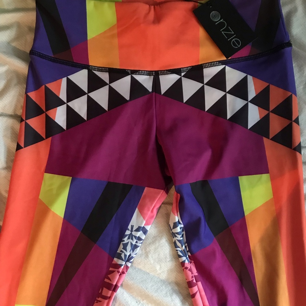 Onzie yoga leggings
